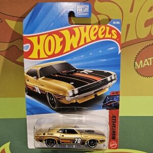 HotWheels '70 Gold Dodge Challenger Hemi Collector Car